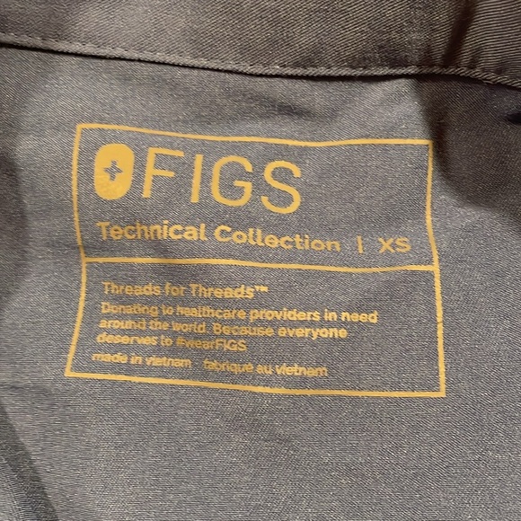 Figs Blue Rafaela scrub top size XS. Color is denim blue - Picture 3 of 3